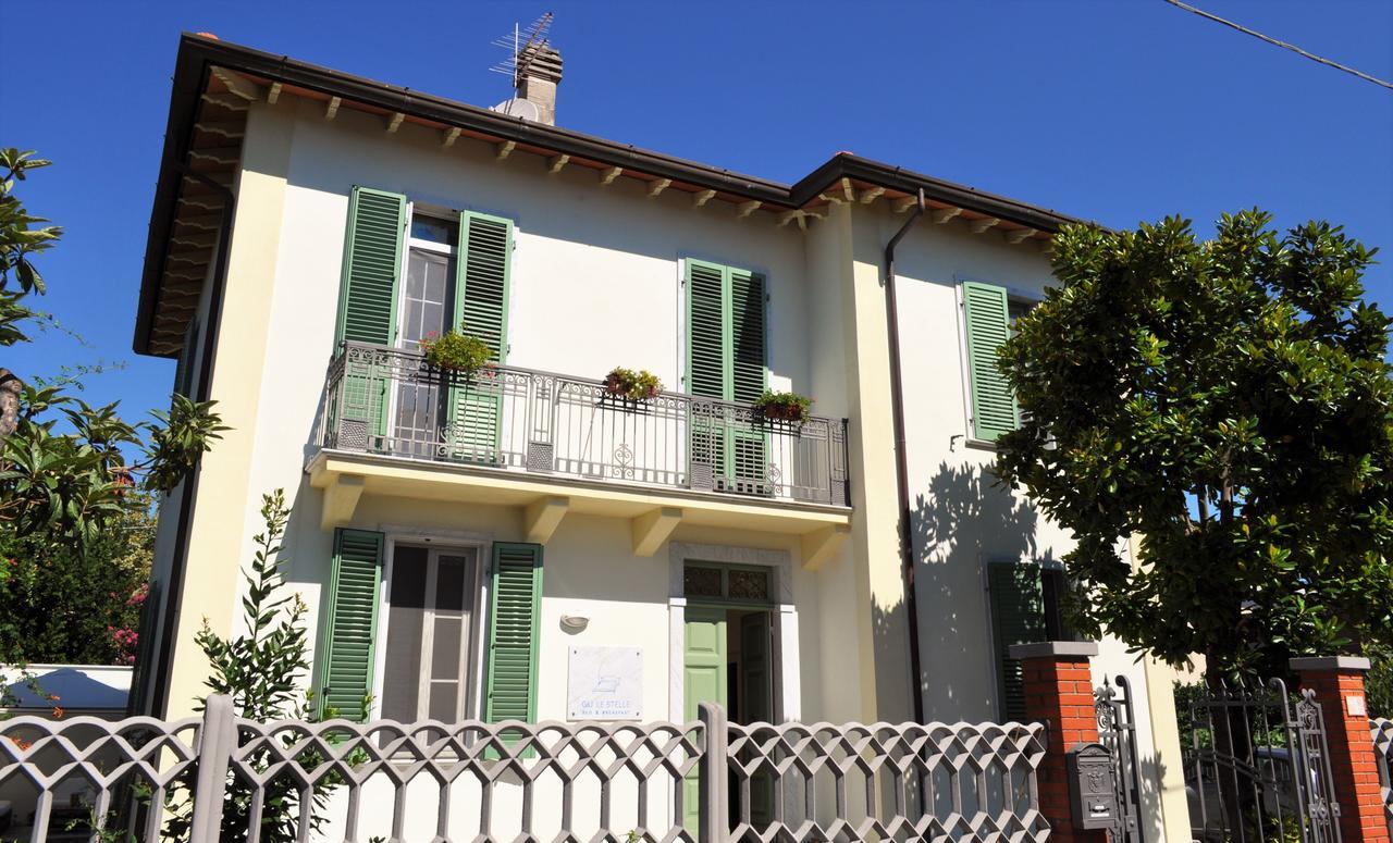 B&B Giu Le Stelle Marina di Massa Exteriör bild